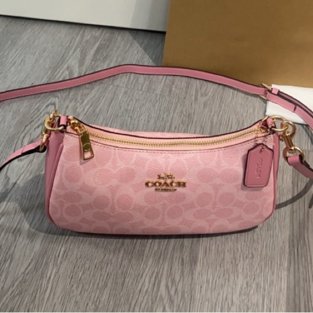 Coach Teri Shoulder Bag In Signature Canvas CA933 - Picture 4 of 9